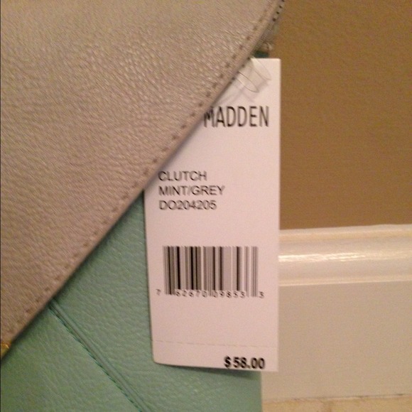 SOLD! Steve Madden Clutch.. Mint/Grey with Gold - Picture 2 of 4