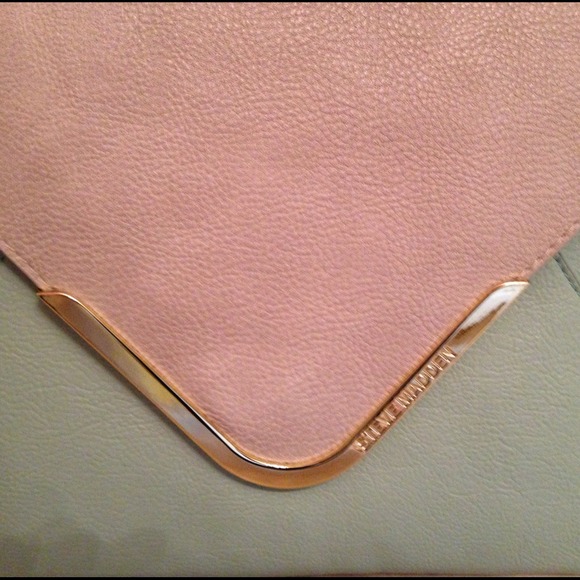 SOLD! Steve Madden Clutch.. Mint/Grey with Gold - Picture 3 of 4