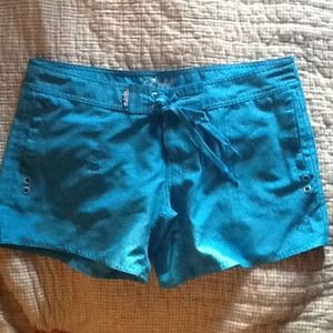 Salt Life females board shorts