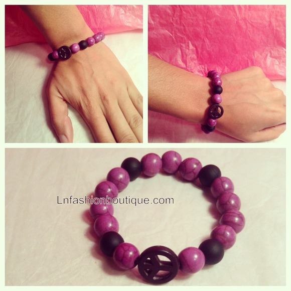 Purple "peace" bracelet dedicated to Boston