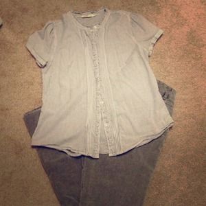 SOLD 🚫🚫🚫Short sleeve button up