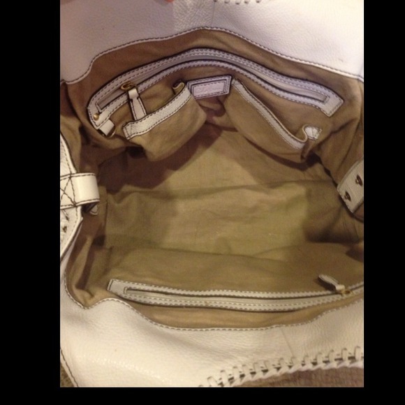 💢REDUCED💢COLE HAAN WHITE LEATHER SHOULDER BAG - Picture 2 of 4