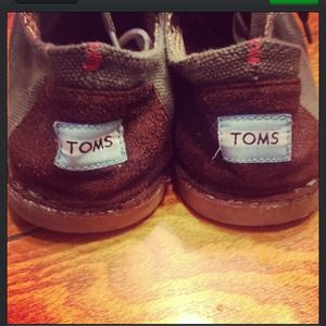 TOMS