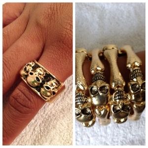 Gold Ring & Skulls Bracelet 👉BUNDLED👈