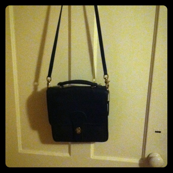 Vintage Authentic Coach Purse!