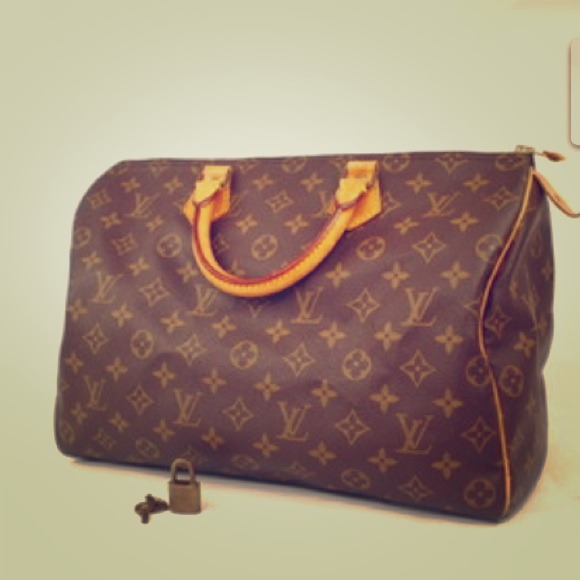 **Reduced** 100% Authentic Louis Vuitton Speedy 35