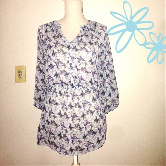 🌸Cute butterfly top🌸