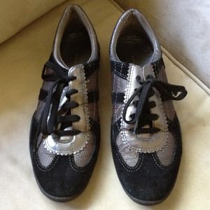 Banana Republic Black Gun Metal Sneaker