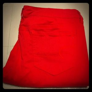 SOLD IN BUNDLE!! American Eagle Red Jeggings