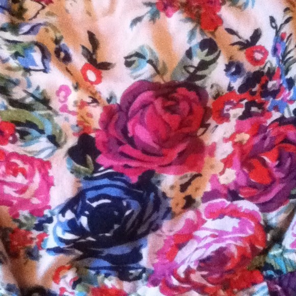 Cute floral romper - Picture 2 of 3