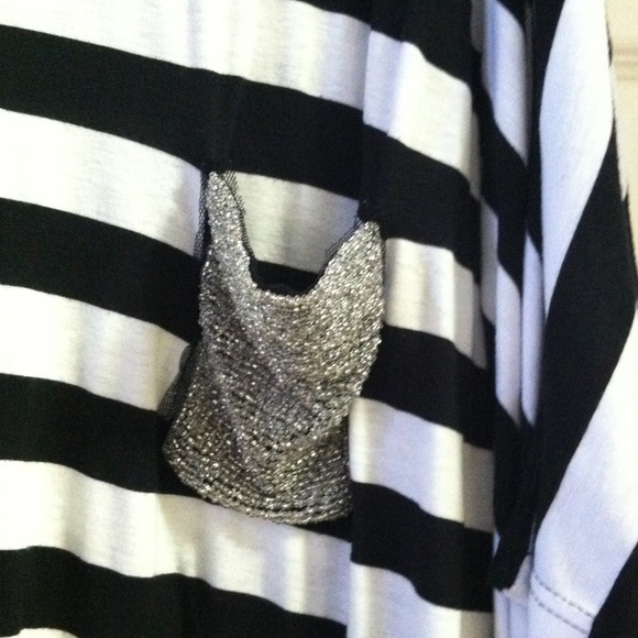 Top - Picture 2 of 2