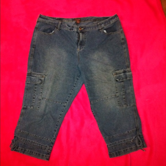 Plus Size 22 denim cargo capris with drawstrings