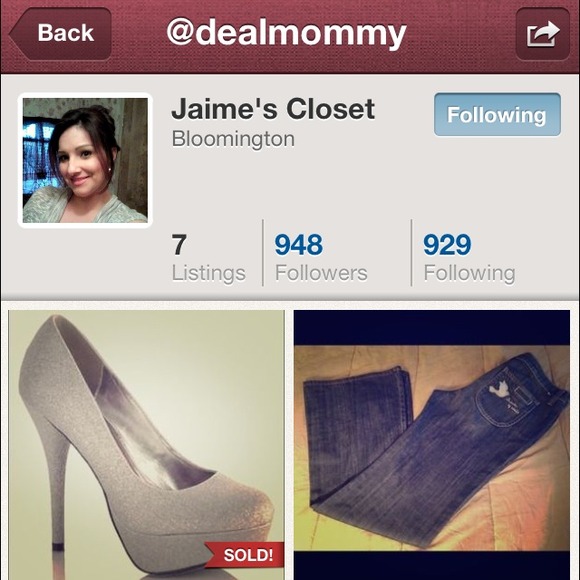 Follow her! @dealmommy ❤