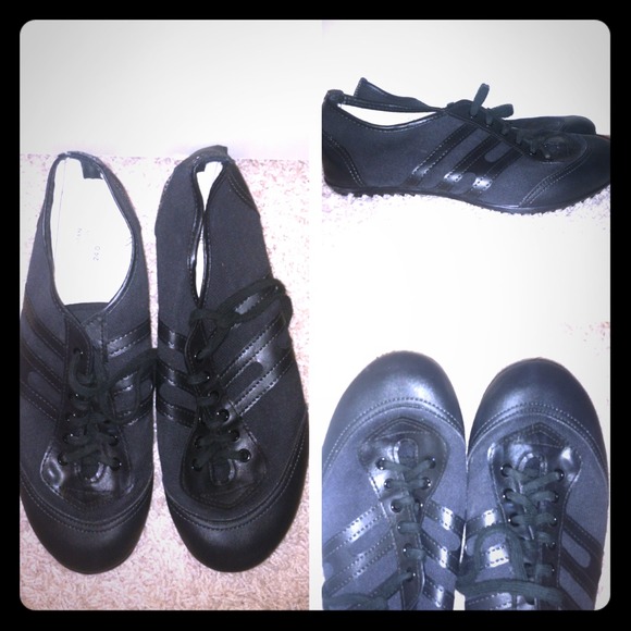 Running master ISAIAH dance or Pom Pon Shoe