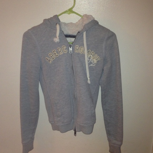Hoodie. Abercrombie and Fitch gray