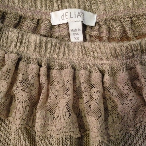 ✨13 PP✨dELiA*s Lace Inset Top - Picture 2 of 2