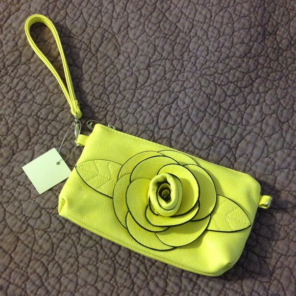 ⚡SOLD ⚡Yellow Rose Purse