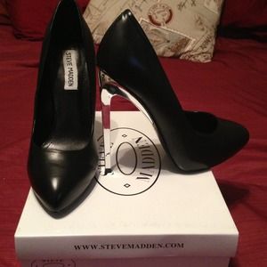 ✨TRADED✨Sexy black high heel stilettos👠