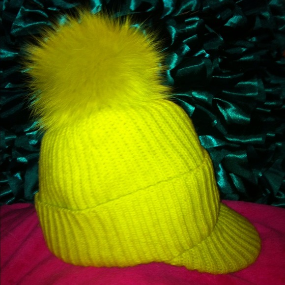 💯% authentic MK yellow wool hat with fox fur pom!
