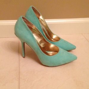 REDUCED* Mint Suede Heels