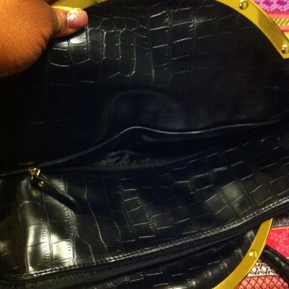 Large overnight bag - Picture 2 of 3