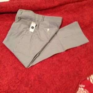 Pin striped gap cropped pants.