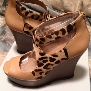 Jessica Simpson wedges