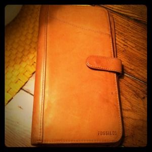 $$$SOLD$$$ Fossil. Leather Travel Wallet