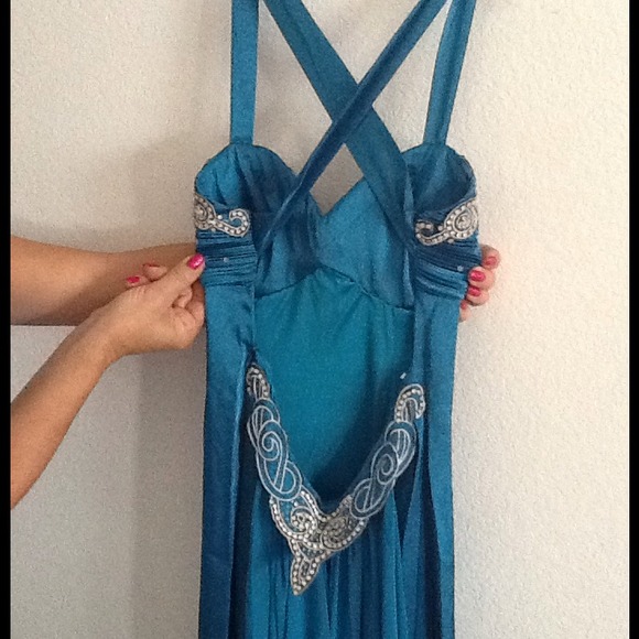 Prom Dress - Picture 3 of 4