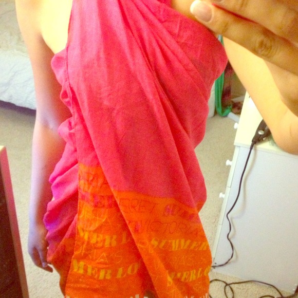 Victoria's Secret swim cover up Sarong!
