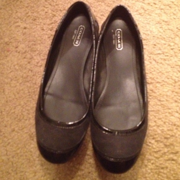 Black coach flats and wedges bundled