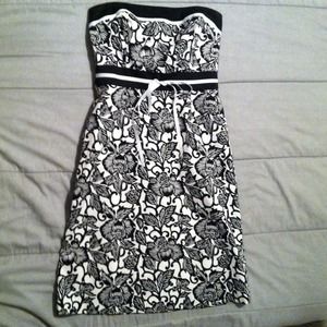 Dress: blk & white strapless BMOSS brand