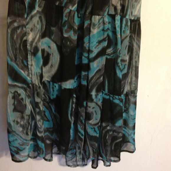 ⛔SOLD⛔Halter Maxi Dress - Picture 3 of 4