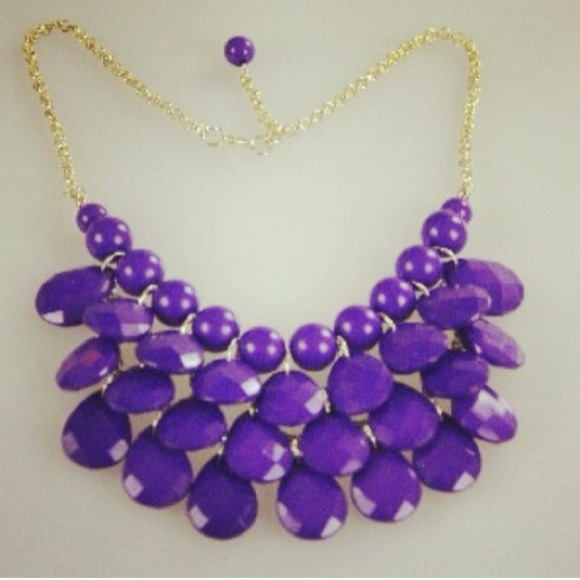 *NWT* Grape 3 tiered statement necklace - Picture 2 of 4