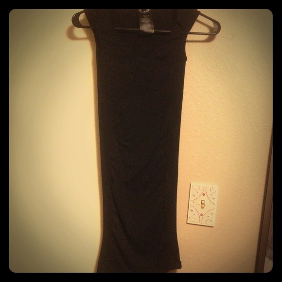 TRADED ❤ Stretch Bebe bodycon dress