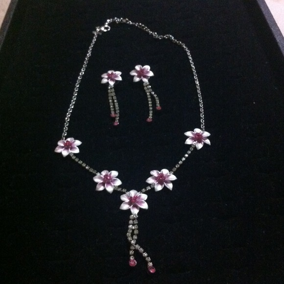 Pink Flower Earring and Necklace set