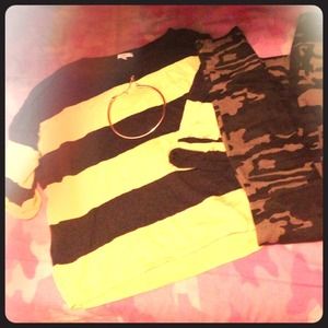 🍁🍂FALL TREND🍂🍁Bumble-bee 3/4 sleeve sweater