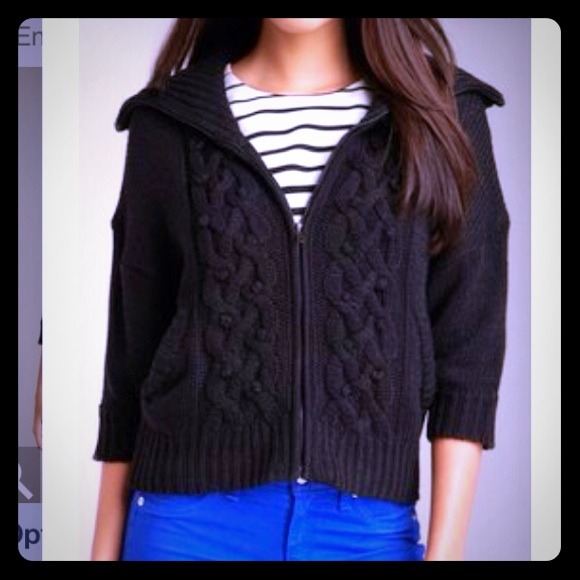 Romeo & Juliet Couture Cable Knit Zip Sweater
