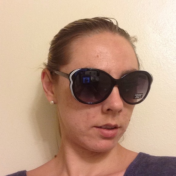 🌹SALE🌹Item 660/3. - Picture 2 of 2