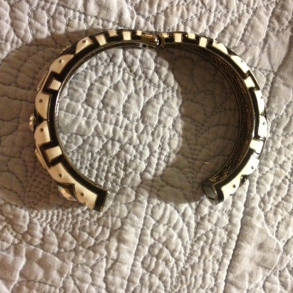 Classy mod bracelet - Picture 2 of 2