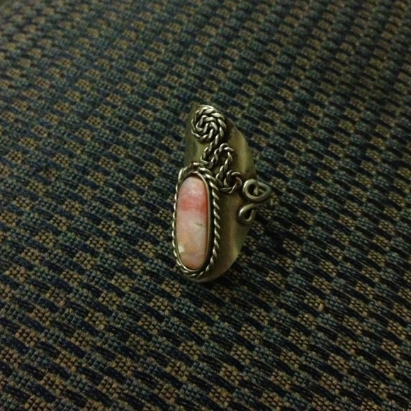 Pink gem ring - Picture 2 of 4