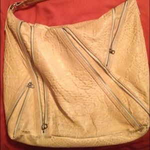 -SOLD-  100% authentic Marc Jacobs Leola