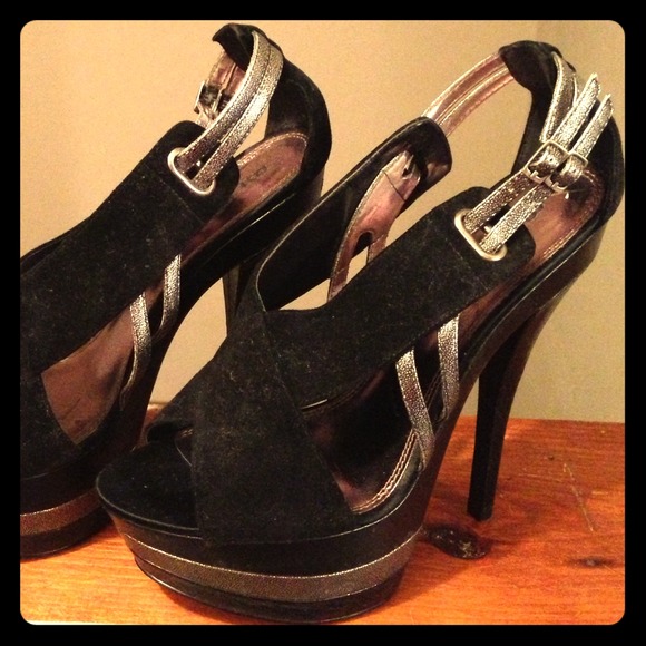 Bakers black and gray platform heels