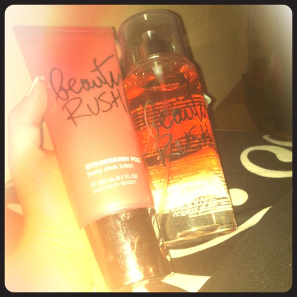 Bundle for @socalgurl