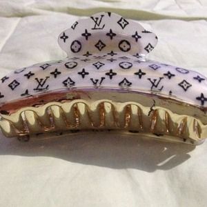 Inspire LV hair clip.