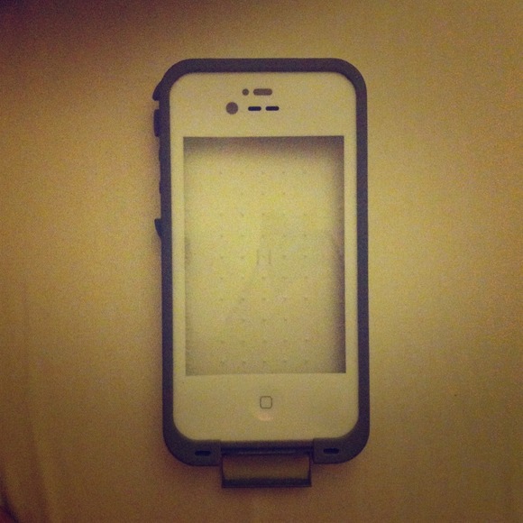 iPhone 4/4s Lifeproof case AUTHENTIC