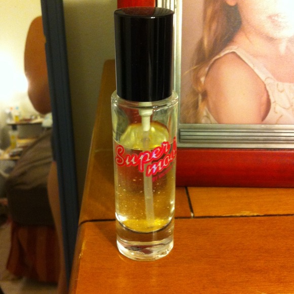 SOLD. VS sparkly super model perfume.