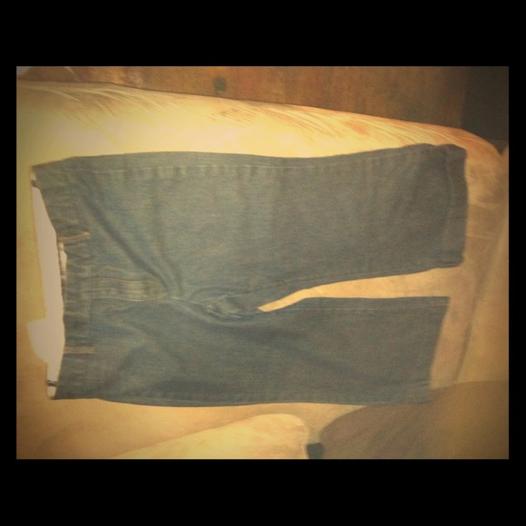 Capri   , size 8