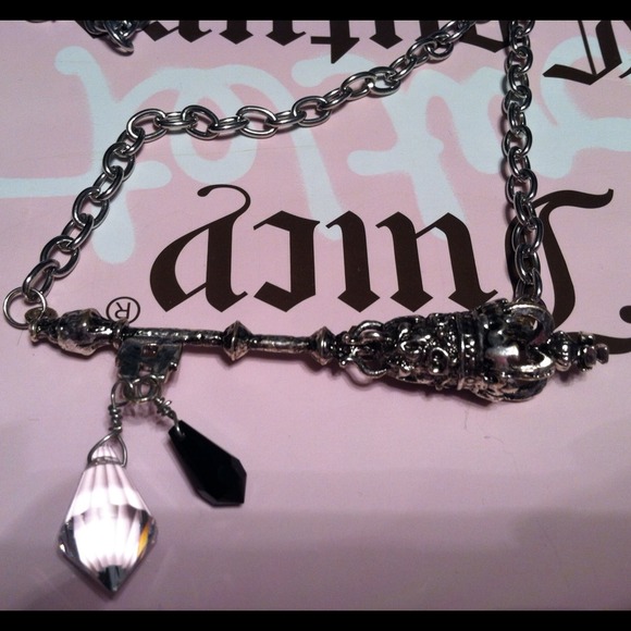 Regal long key necklace with Swarovski crystals