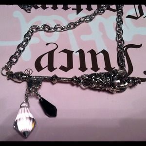 Regal long key necklace with Swarovski crystals